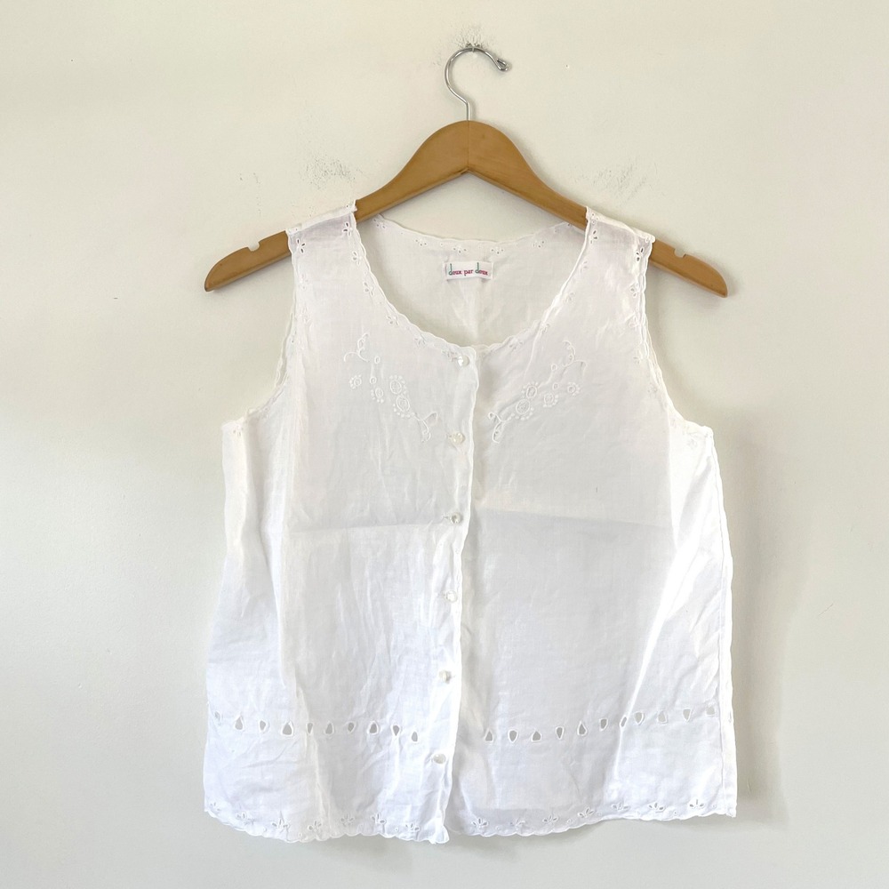 White Eyelet Embroidered Button Front Sleeveless Top Small Cottagecore Feminine